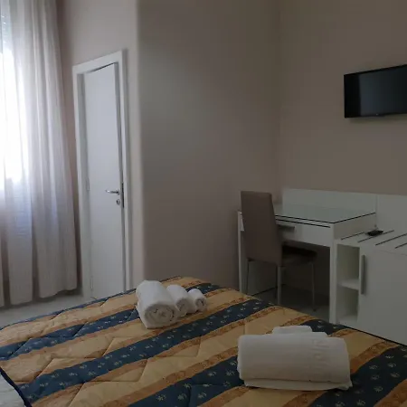 Le Di Ada לינה וארוחת בוקר 3*